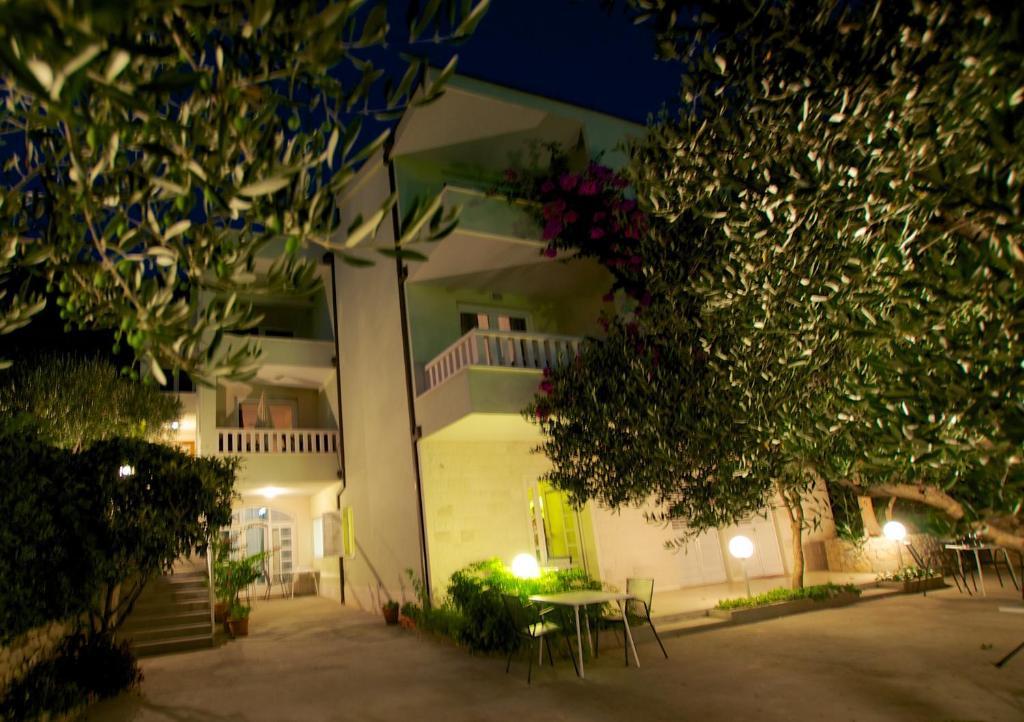 Apartments Villa Cizmic Baška Voda Exteriér fotografie